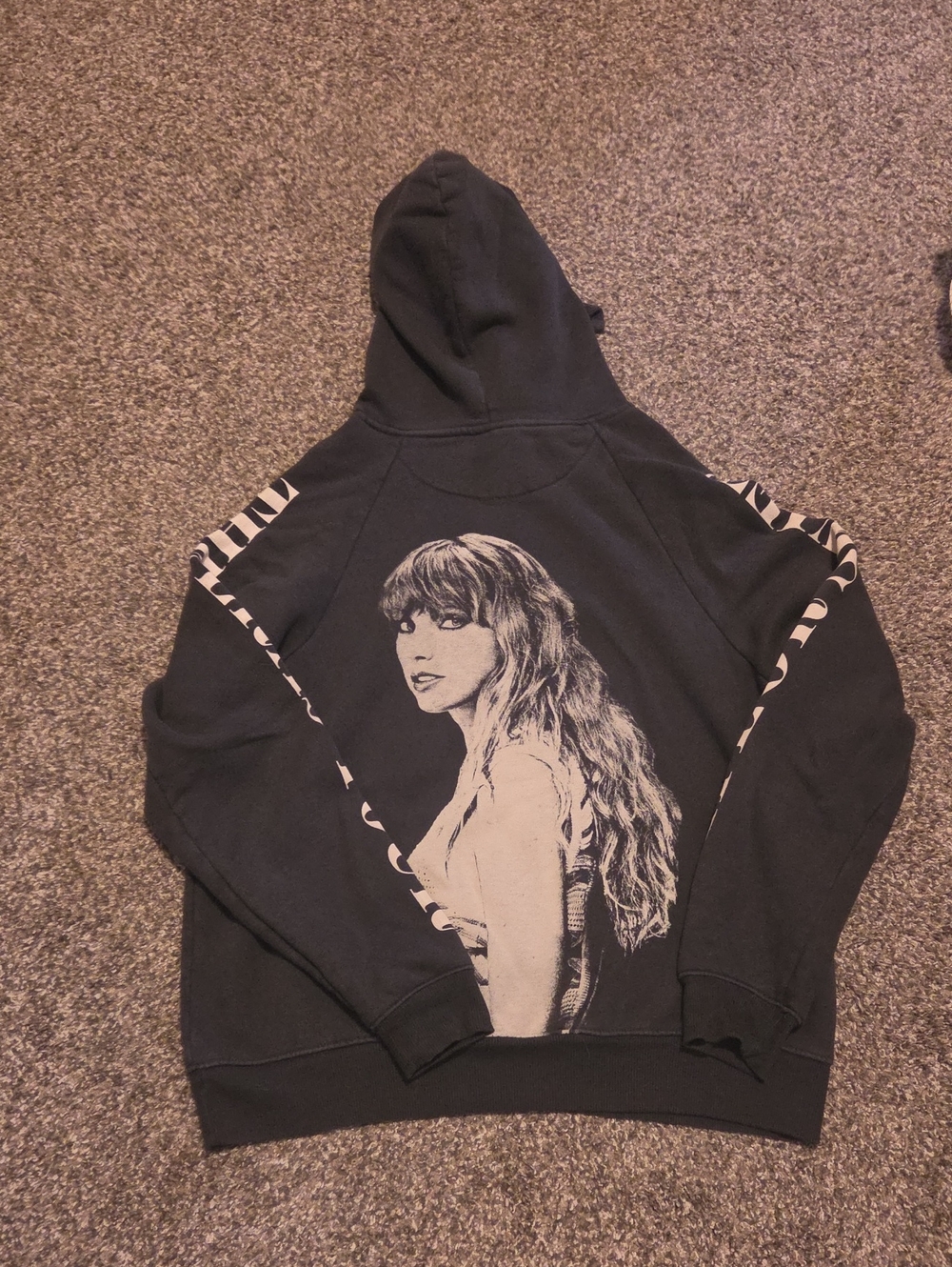 Taylor Swift Black Graphic Hooded Sweatshirt with Photo Back Print